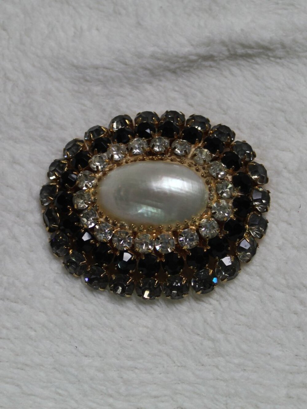 Vtg Signed Vendome Gigantic White Oval Lustrous Shell Black Clear Crystal Brooch